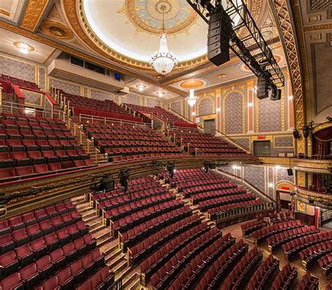 Richard Rodgers Theatre with 8.12.163.8 Meteor historic theater chairs ...