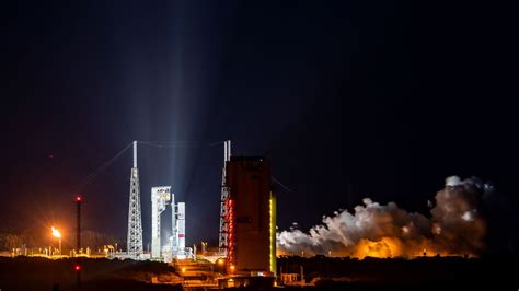 United Launch Alliance test fires new Vulcan rocket for first time