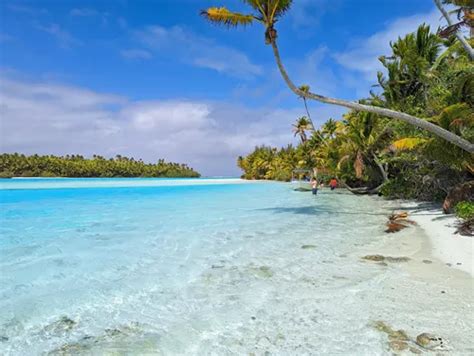 Backpack and Snorkel Travel Guide for the 5 Best Beaches in Aitutaki ...