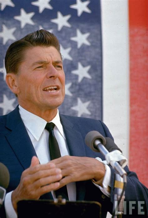 495 best Ronald & Nancy Reagan images on Pinterest | Ronald reagan ...