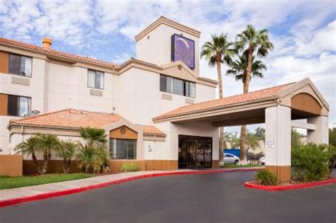 Pet Friendly Hotels in Phoenix, AZ | Dog Friendly Hotels Phoenix