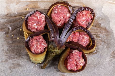 Stuffed with minced meat eggplant - delicious healthy lunch - Creative Commons Bilder