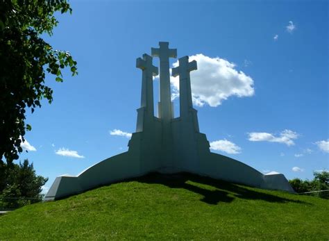 Hill of Three Crosses | Sightseeing | Vilnius