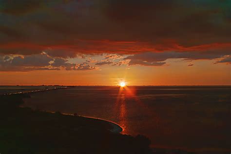 Sunset Over Tampa Bay | Tampa, Florida The Bay Sunset Over T… | Flickr