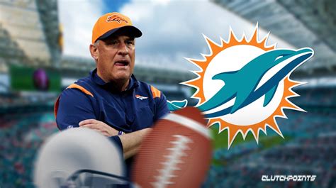 Dolphins' new defensive coordinator Vic Fangio excited for season