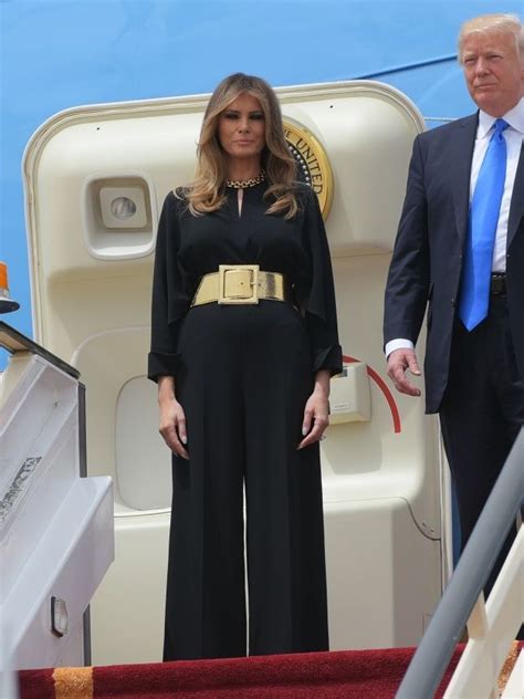 Melania Trump's Outfit in Saudi Arabia Sparks Controversy — and Memes ...