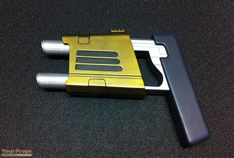 Star Trek: Enterprise Nausicaan Disruptor Pistol replica TV series prop