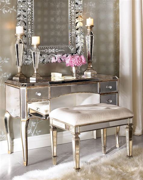 15 Stunning Makeup Vanity Decor Ideas - Style Motivation