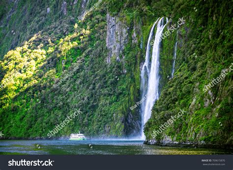 7,751 Milford Sound Waterfalls Images, Stock Photos & Vectors ...