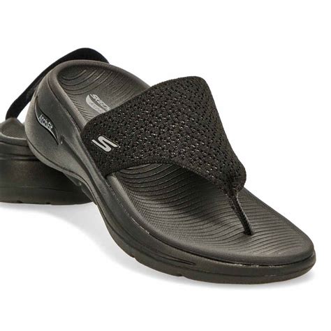 Skechers Women's Go Walk Arch Fit Sandal - Bl | SoftMoc.com