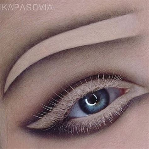 No-Brows Brows Is The Latest Eyebrow Trend To Land