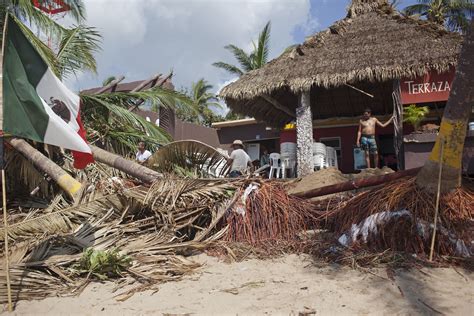 Hurricane Patricia: Why a record storm did surprisingly little damage - Vox