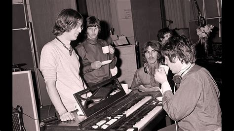 The Beatles recording session for Revolution 1, EMI Studios 1968 | The beatles, John lennon ...