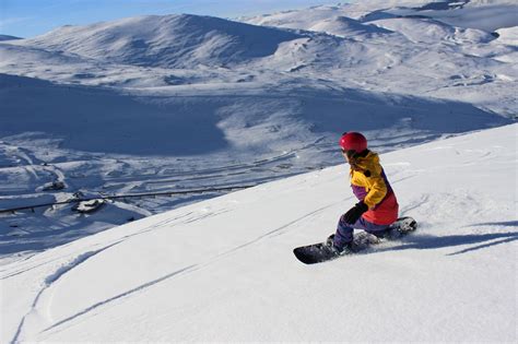 Skiing in Scotland - Where and how to Ski in Scotland