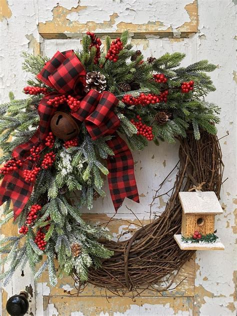 Elegant Rustic Christmas Wreaths Decoration Ideas To Celebrate Your ...