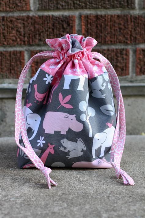 Lined DIY Drawstring Bag | AllFreeSewing.com