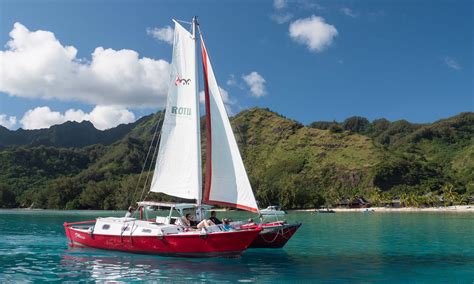 Half-Day Moorea Catamaran Cruise | Tahiti.com