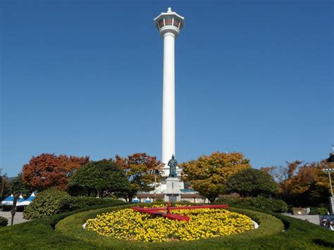 Busan Tower, Icon Busan yang Menawarkan Pemandangan Menakjubkan di Korea Selatan - Paket Trip ...