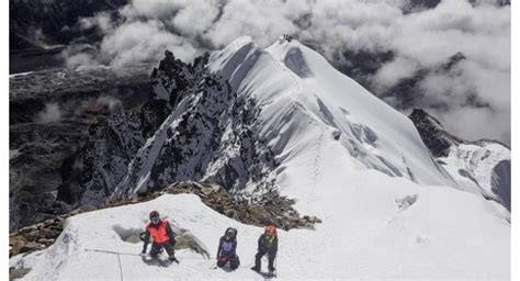 Myanmar climbers eye Hkakabo Razi -- the peak conquered only once