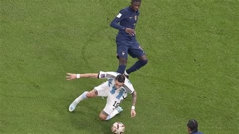 Argentina vs France FIFA World Cup final: Messi scores after penalty VAR controversy - Reactions ...