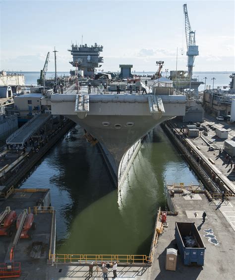 aircraft-carrier-enterprise-newport-news-puget-sound-naval-shipyard-nuclear-shipbreaking-ship ...