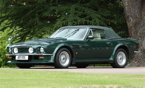 1987 Aston Martin Volante - Information and photos - MOMENTcar