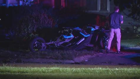 Woman dies after crashing Slingshot vehicle into tree on Detroit's west side | FOX 2 Detroit