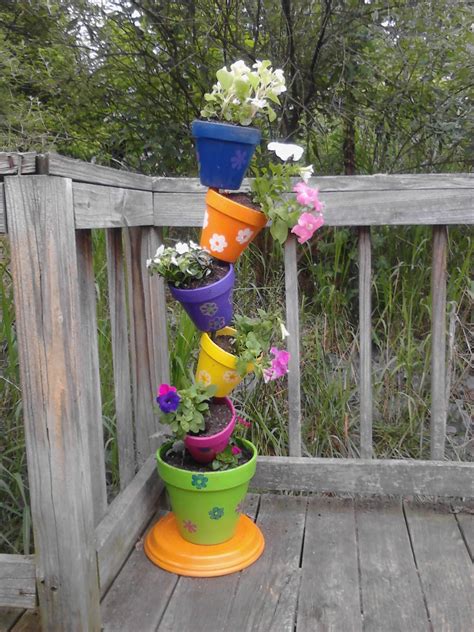My DIY Instructions for a Tipsy Plant Tower | Diy flower pots, Flower pots, Garden crafts