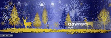 Christmas Tree Outline Photos and Premium High Res Pictures - Getty Images