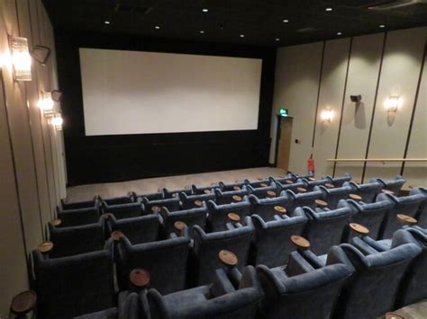 Living Room Cinema in Liphook, GB - Cinema Treasures