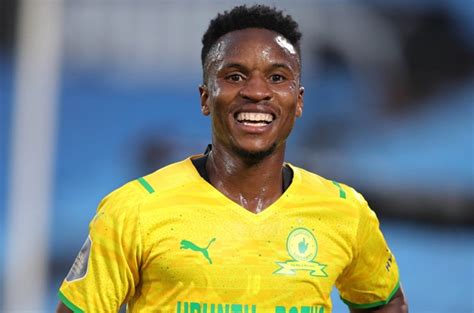 Themba Zwane's penalty gives Mamelodi Sundowns winning PSL start against AmaZulu | Sport