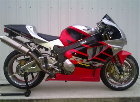 2001 Honda RC51 RVT1000R | Honda sport bikes, Honda bikes, Motorcycle bike