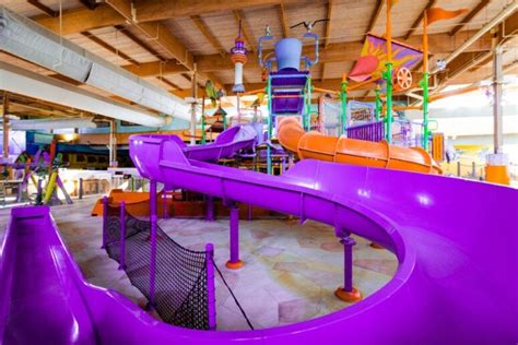 10 Splash Worthy Indoor Waterparks in Michigan