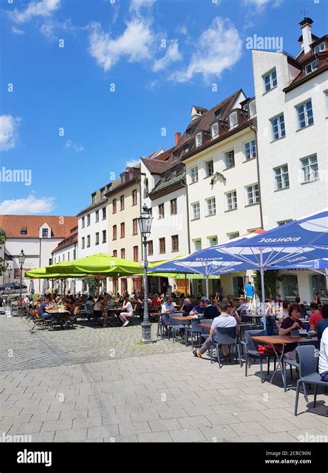 Munich, Sebastiansplatz, city center, restaurants, cafes, guests Stock Photo - Alamy