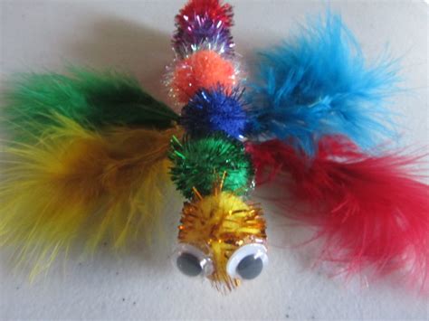 15 Feather Crafts for Children - Craftulate