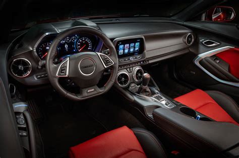 Image gallery of 2017 chevrolet camaro ss interior - #2/8