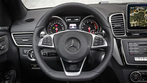 Hands-on review: Mercedes-Benz GLE 500e, Merc's new plug-in monster | T3