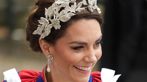 Why Kate Middleton didn't wear a tiara at the coronation | HELLO!