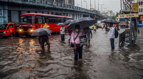 Heavy rains lash Maharashtra, north India reels under sultry weather | Mumbai News - The Indian ...