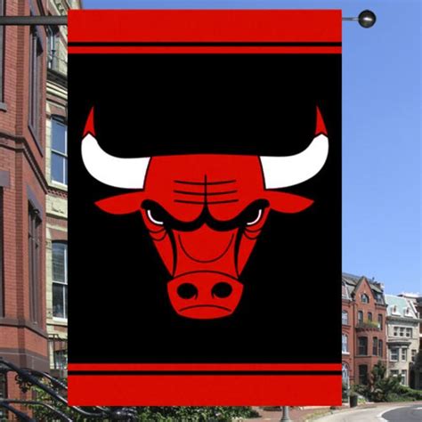 Chicago Bulls 28'' x 44'' Team Logo Appliqué Flag - NBA Store