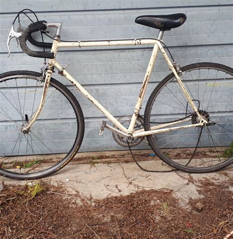 Help with identifying the brand of this vintage frame - Bicycles Stack Exchange