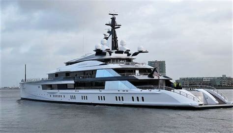 Cowboys owner Jerry Jones brings $250M superyacht to Miami for the ...