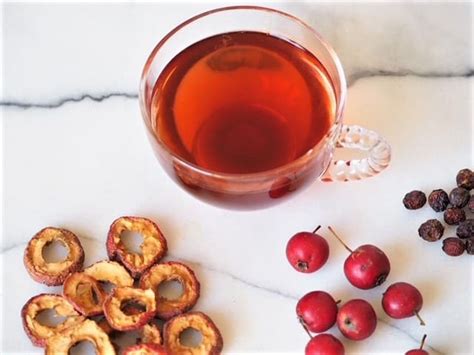 Hawthorn Berry Tea Recipe (How to Make Hawthorn Tea 2 Ways)