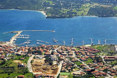 Cannigione Marina in Cannigione, Sardinia, Italy - Marina Reviews ...