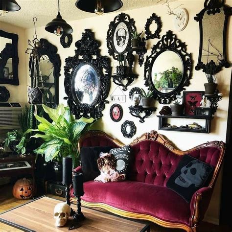 Pin by DALBA NUNEZ on ESTILO GÓTICO | Gothic home decor, Goth home ...