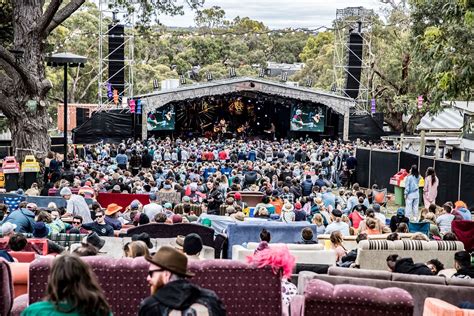 Sideshow Alley: Meredith Music Festival