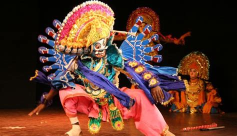 Purulia Chhau West Bengal - Chhau dance is a tribal martian folk theatre from the Indian states ...