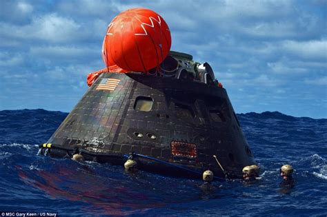 Nasa reveals video of re-entry of Orion capsule as it arrives back at ...