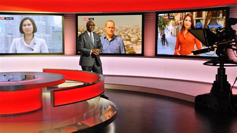 BBC News - In pictures: The World's Newsroom