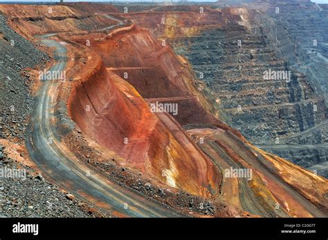 Super Pit Gold Mine, Kalgoorlie Western Australia Stock Photo - Alamy